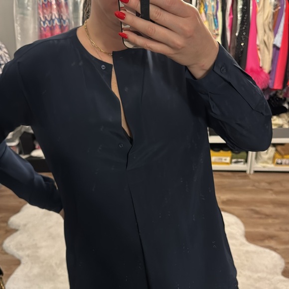 Vince Navy Blue Silk Tunic Top - Picture 8 of 10